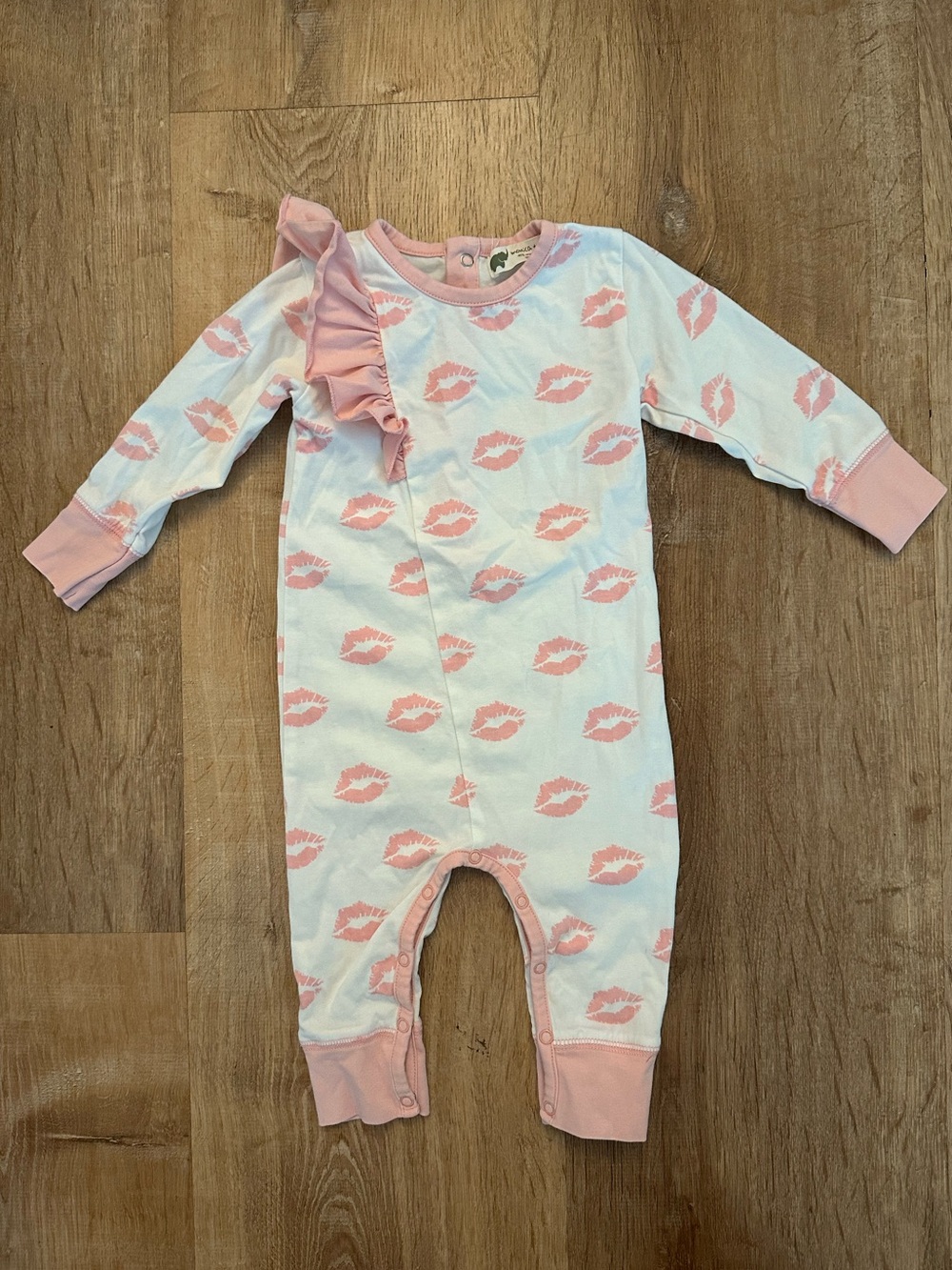 Monica + Andy Kissy Printed Baby Romper